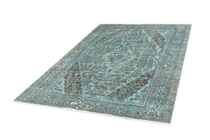 Detail image of 6' 5 x 9' 4 Vintage Rug