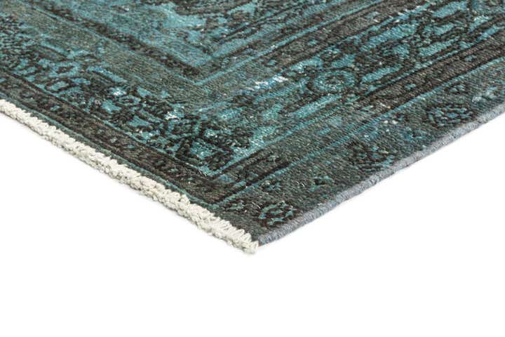 6' 5 x 9' 4 Vintage Rug