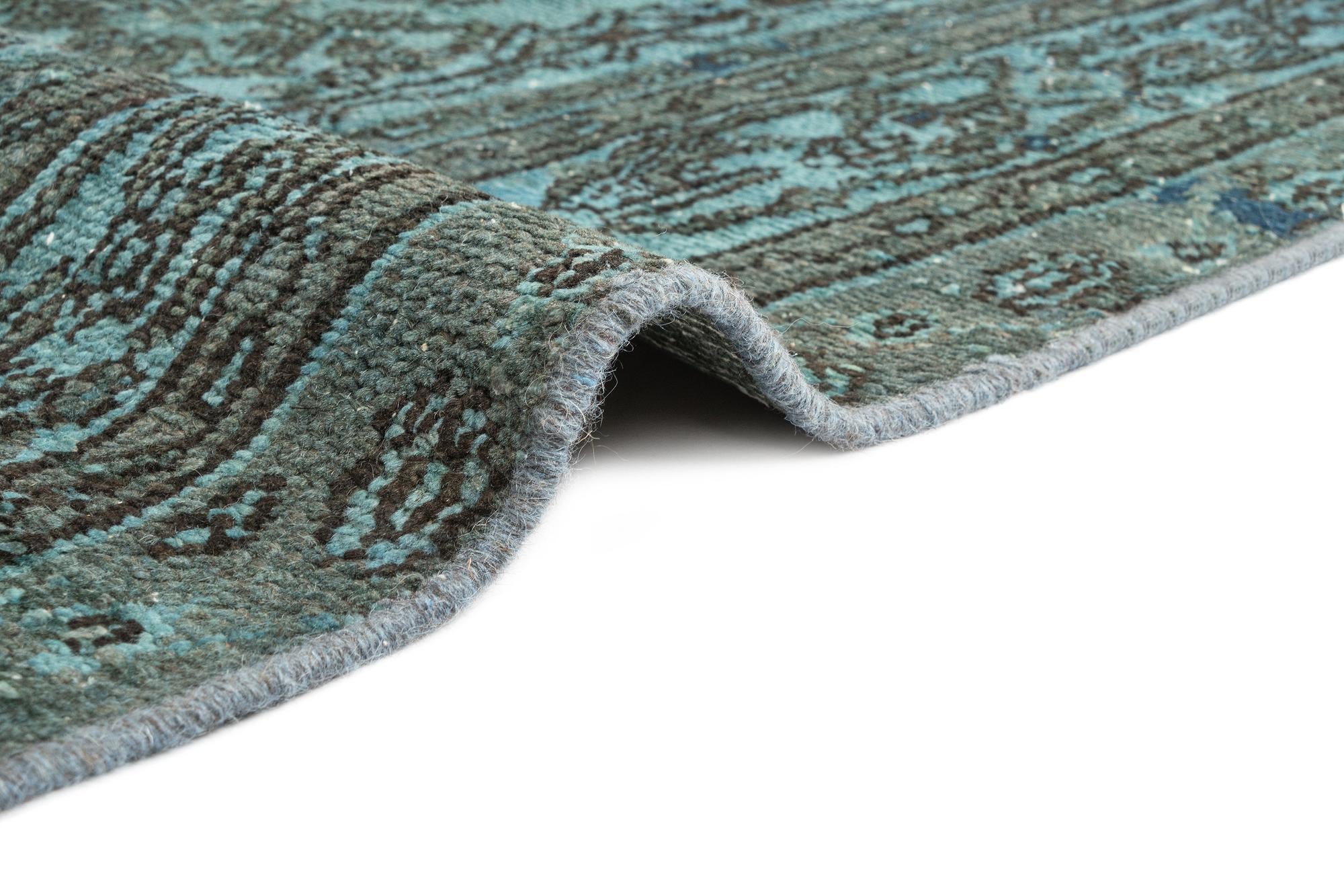 6' 5 x 9' 4 Vintage Rug