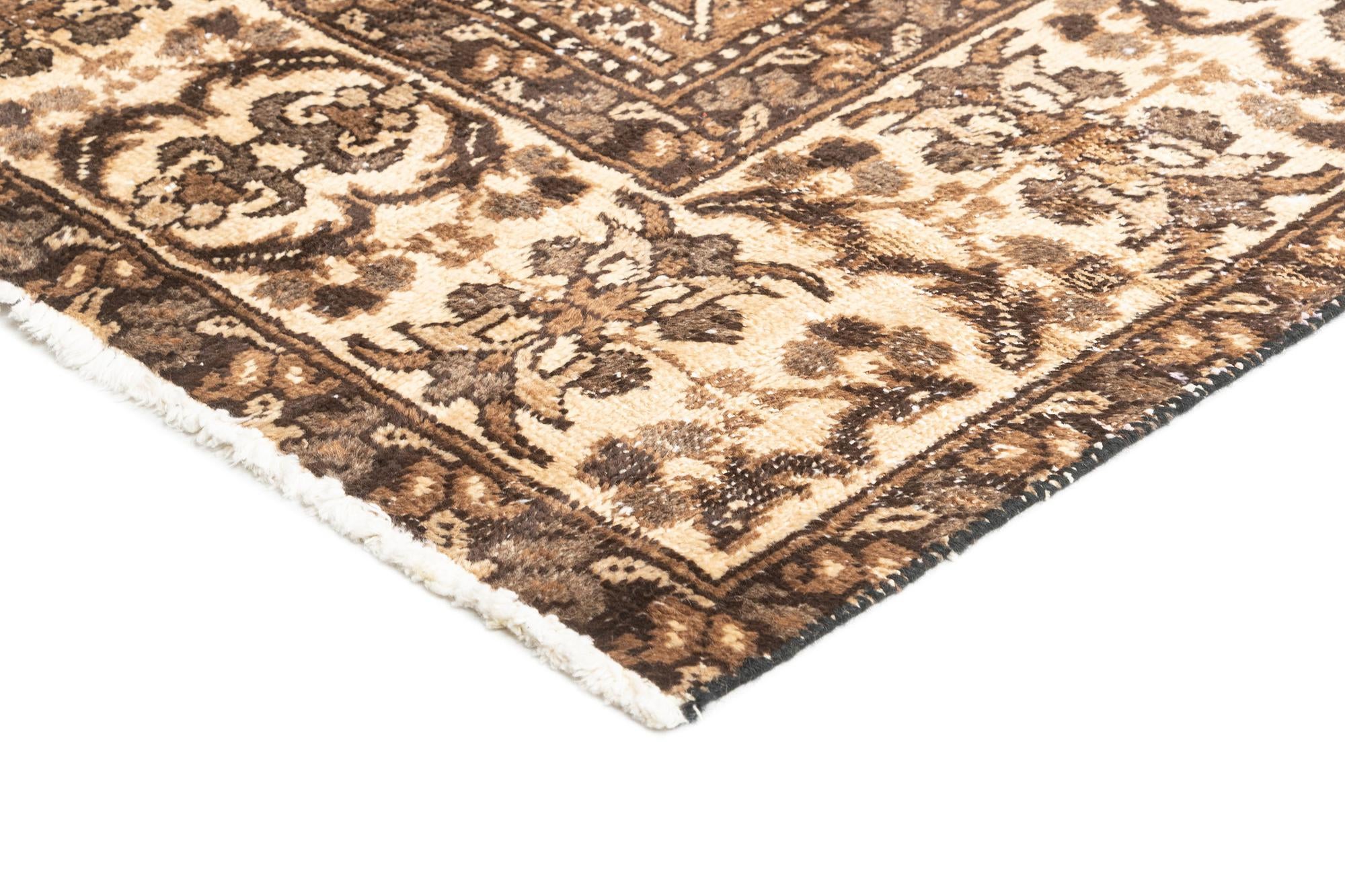 7' 7 x 10' 10 Vintage Rug