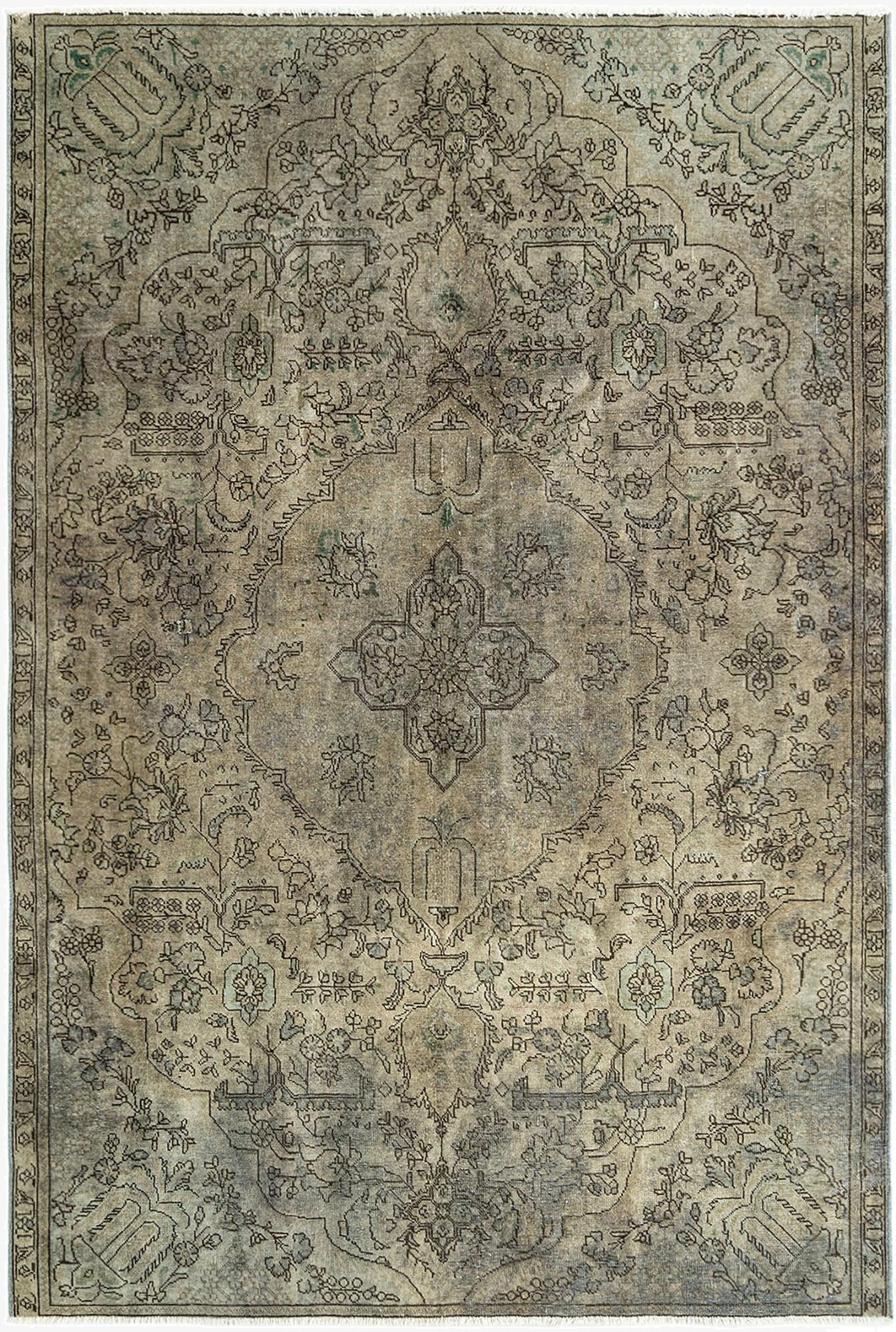 6' x 9' Vintage Rug