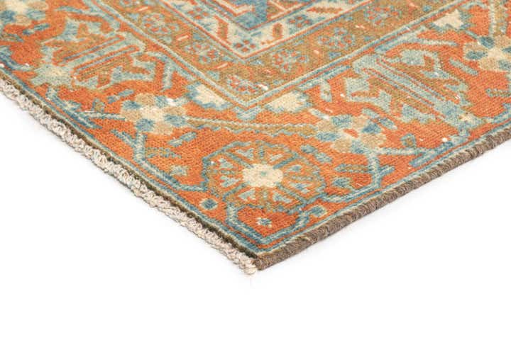 6' 10 x 10' 1 Viss Wool Rug