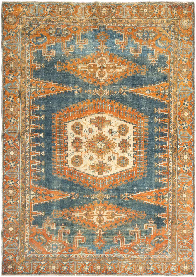 Detail image of 6' 10 x 10' 1 Viss Wool Rug