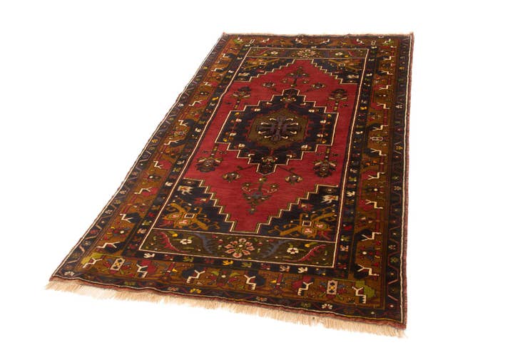 Detail image of 3' 10 x 6' 11 Yahyali Rug