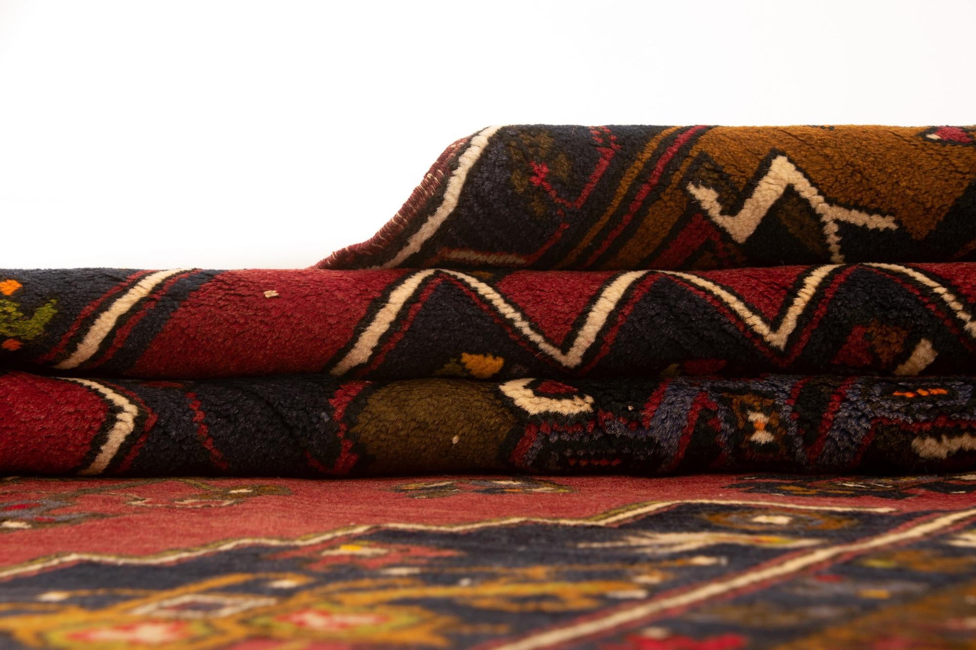 3' 10 x 6' 11 Yahyali Rug