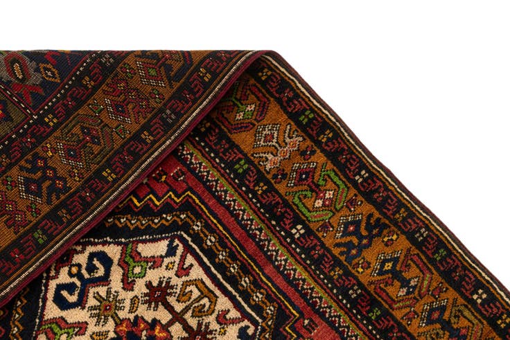 Detail image of 3' 3 x 6' Yahyali Rug