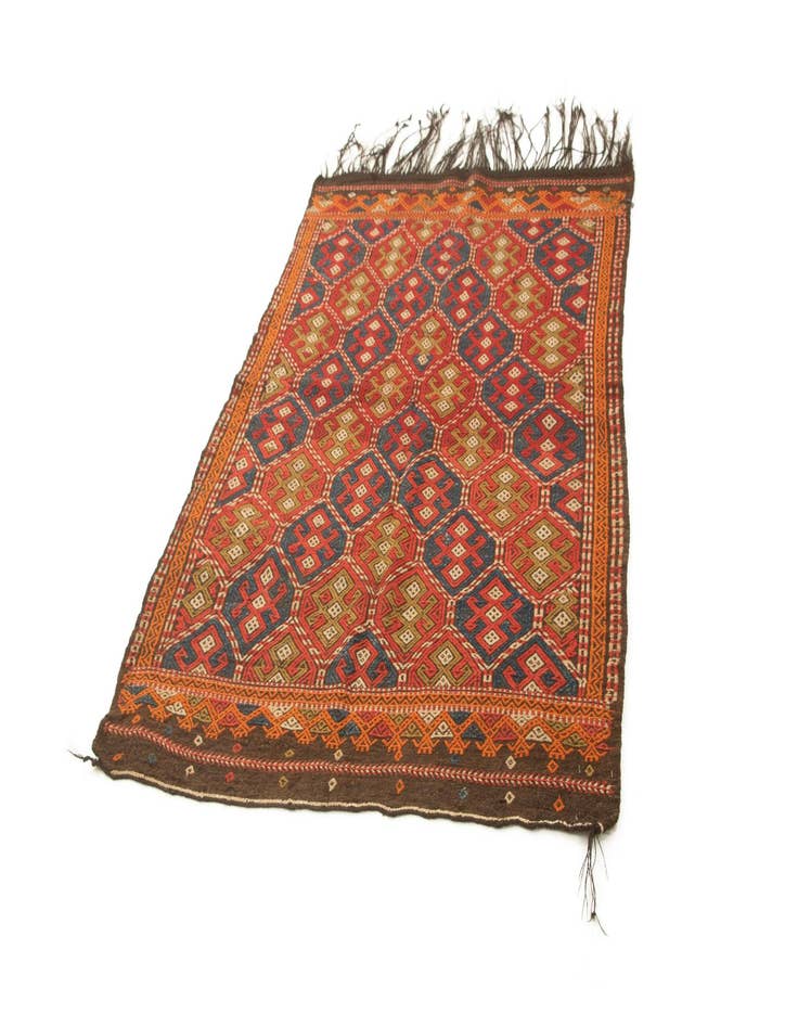 Detail image of 4' 2 x 5' 10 Yuruk Rug