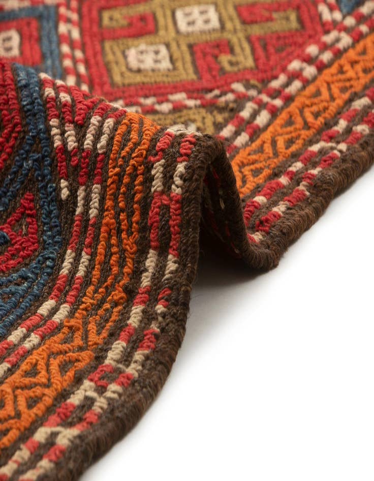 Detail image of 4' 2 x 5' 10 Yuruk Rug