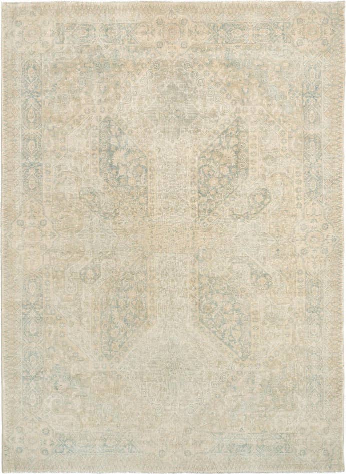 Detail image of 8' 8 x 11' 11 Hand Knotted Ziegler Rug