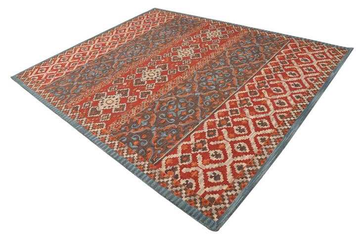 Detail image of 8' x 10' Luna Rug