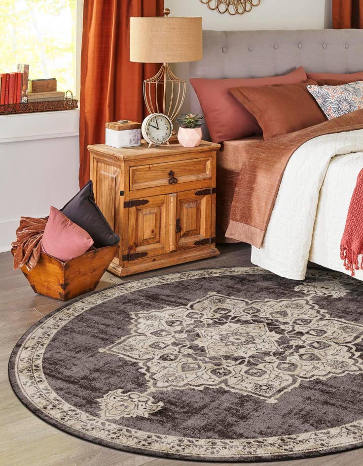 Detail image of 4' x 4' Arcadia Round Rug