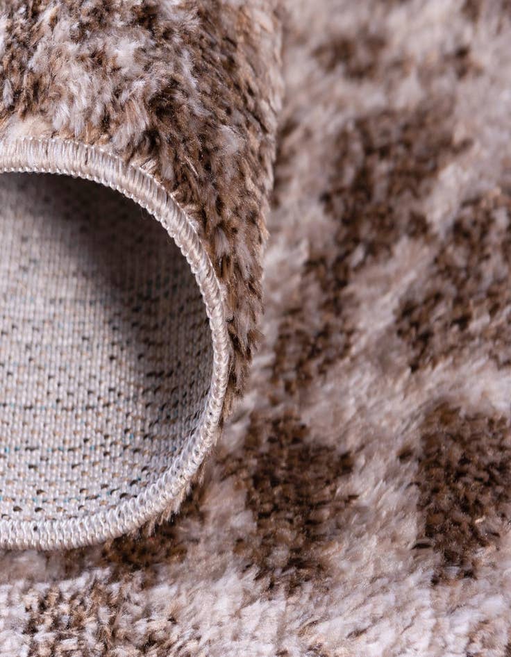 Detail image of 4' 7 x 4' 7 Atlas Round Rug