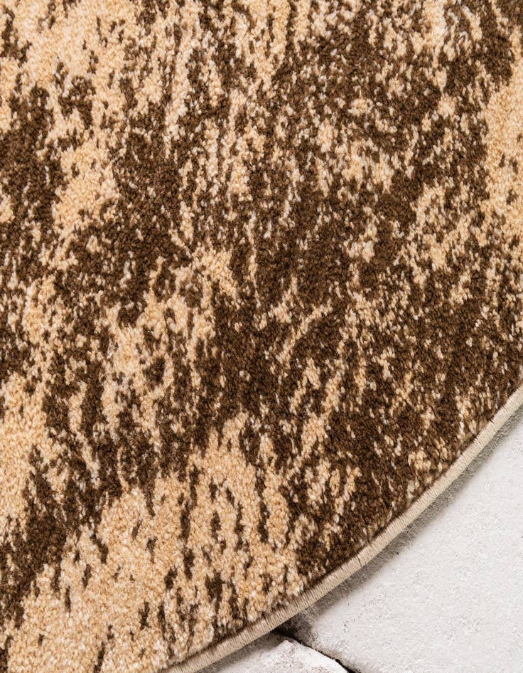 Detail image of 8' x 8' Charlestown Round Rug