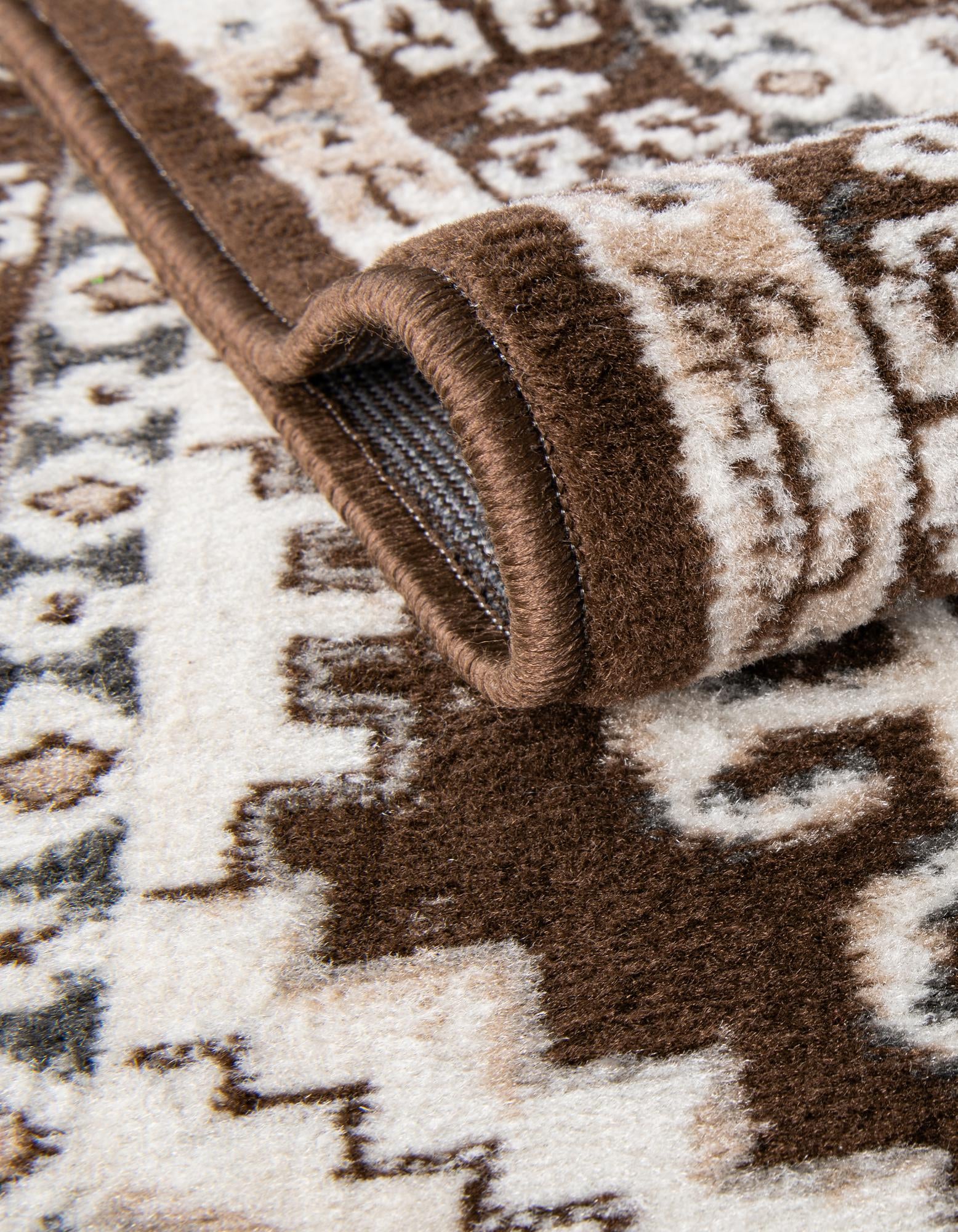 5' 3 x 5' 3 Charlotte Round Rug
