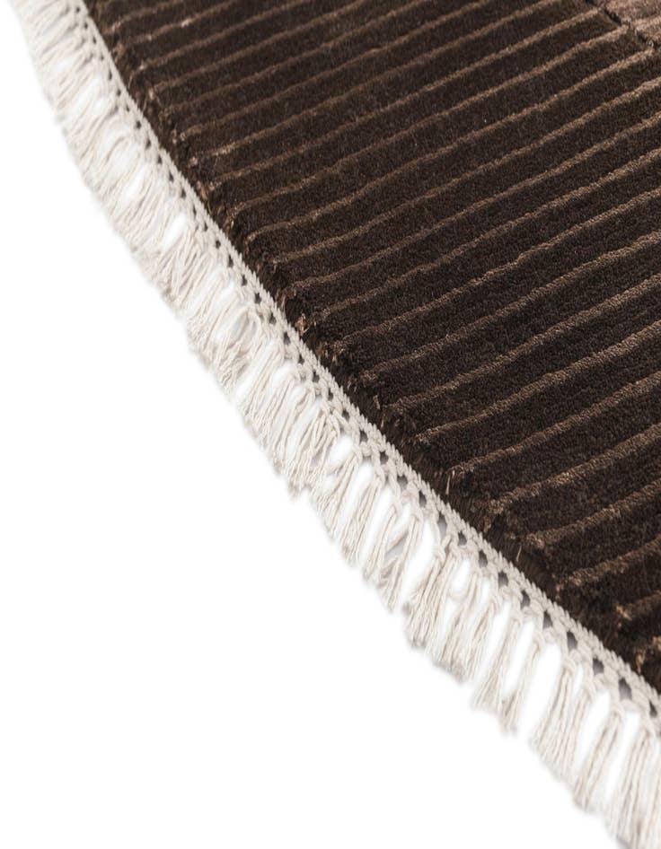 Detail image of 6' 7 x 6' 7  Hand Knotted Darya Wool Round Rug