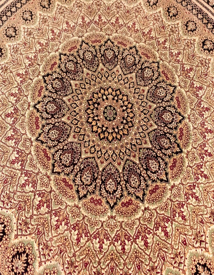 Detail image of 6' 6 x 6' 6 Ghom Silk Round Rug