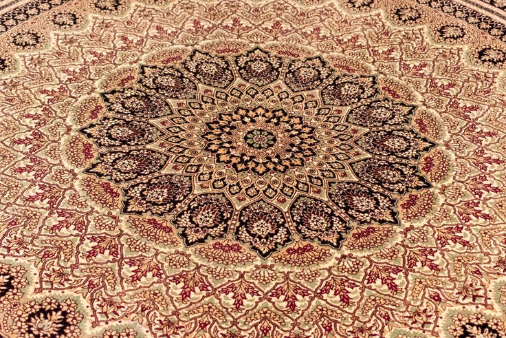 Detail image of 200cm x 200cm Ghom Silk Round Rug