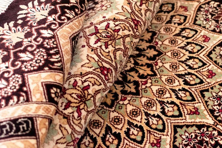 Detail image of 200cm x 200cm Ghom Silk Round Rug