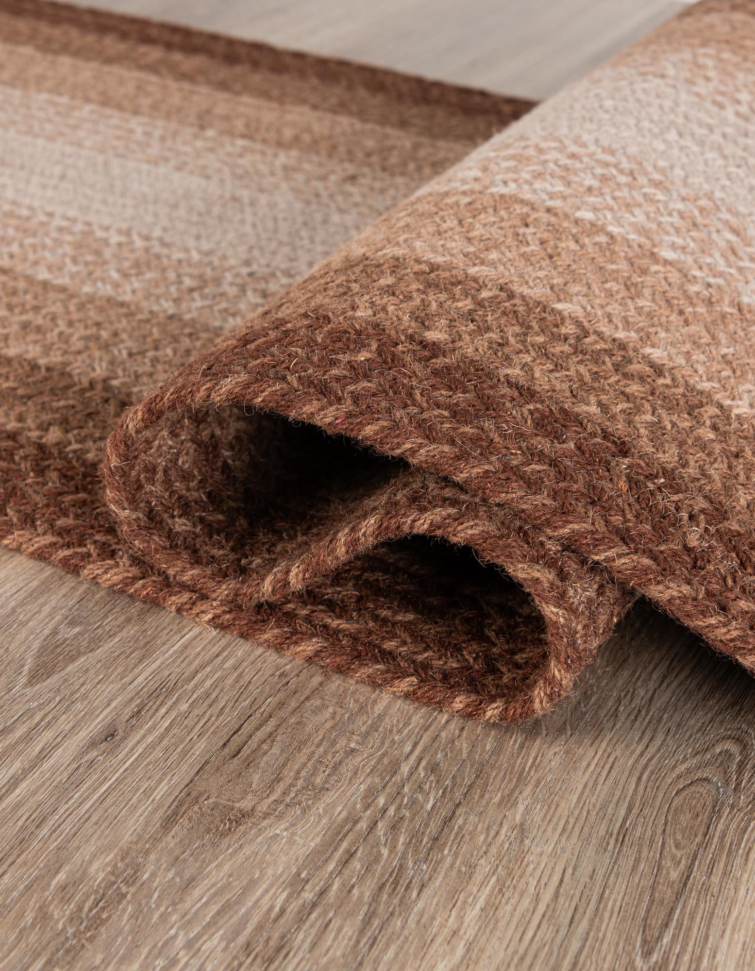 7' 10 x 7' 10 Hand Braided Wool Round Rug