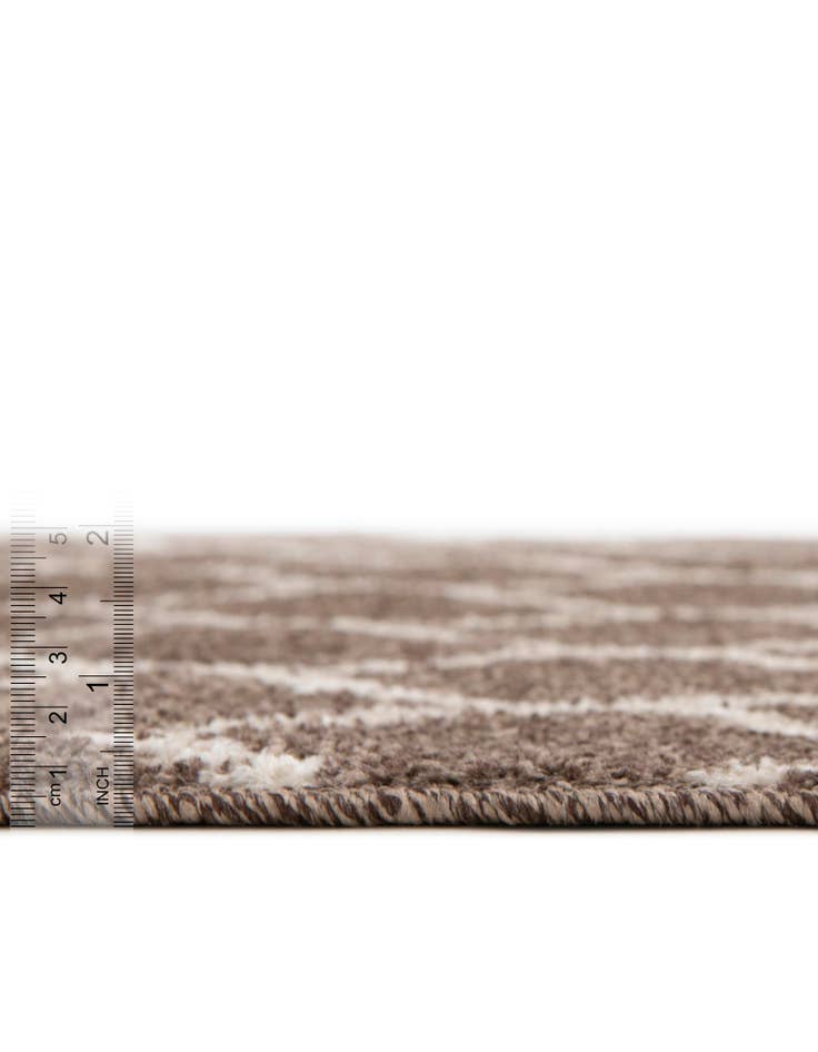 Detail image of 7' 10 x 7' 10 Lattice Round Rug