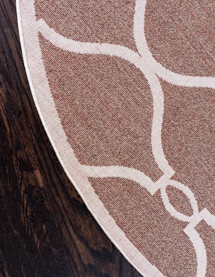 Detail image of 8' x 8' Lattice Round Rug