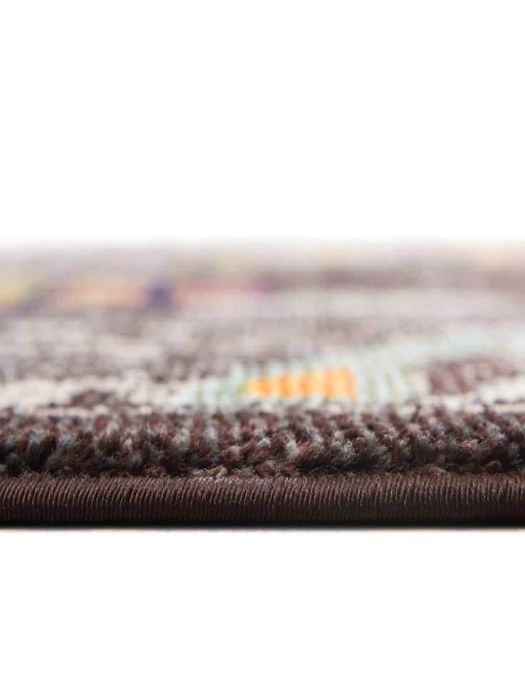 Detail image of 6' x 6' Washable Mesa Round Rug