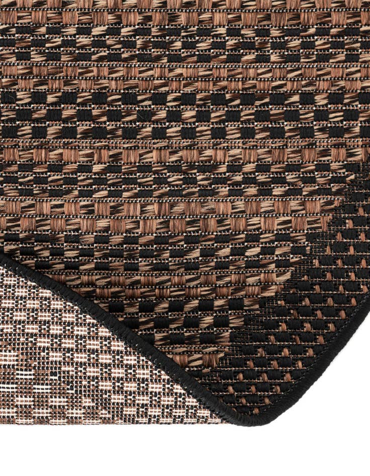 Detail image of 6' x 6'  Washable Border Indoor / Outdoor Round Rug