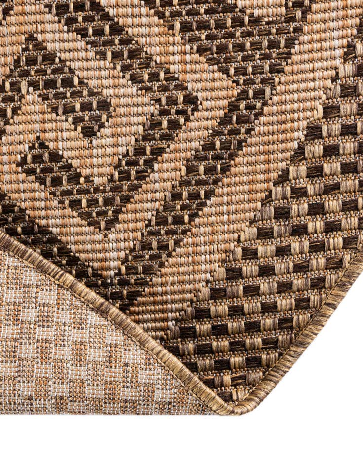 Detail image of 6' x 6'  Washable Border Indoor / Outdoor Round Rug