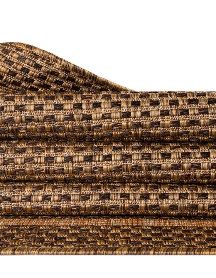 Detail image of 6' x 6'  Washable Border Indoor / Outdoor Round Rug