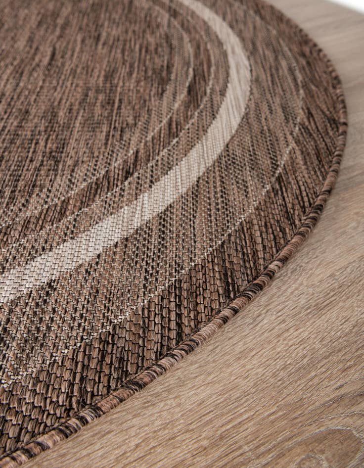 Detail image of 5' 3 x 5' 3 Easy-Clean Border Indoor / Outdoor Round Rug
