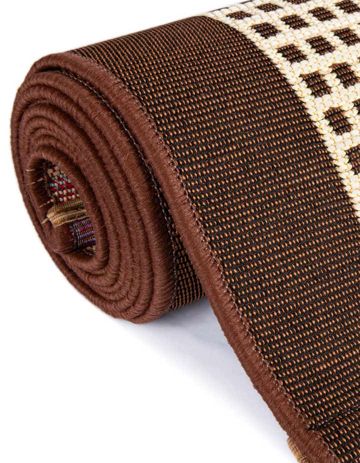 7' 10 x 7' 10 Easy-Clean Border Indoor / Outdoor Round Rug