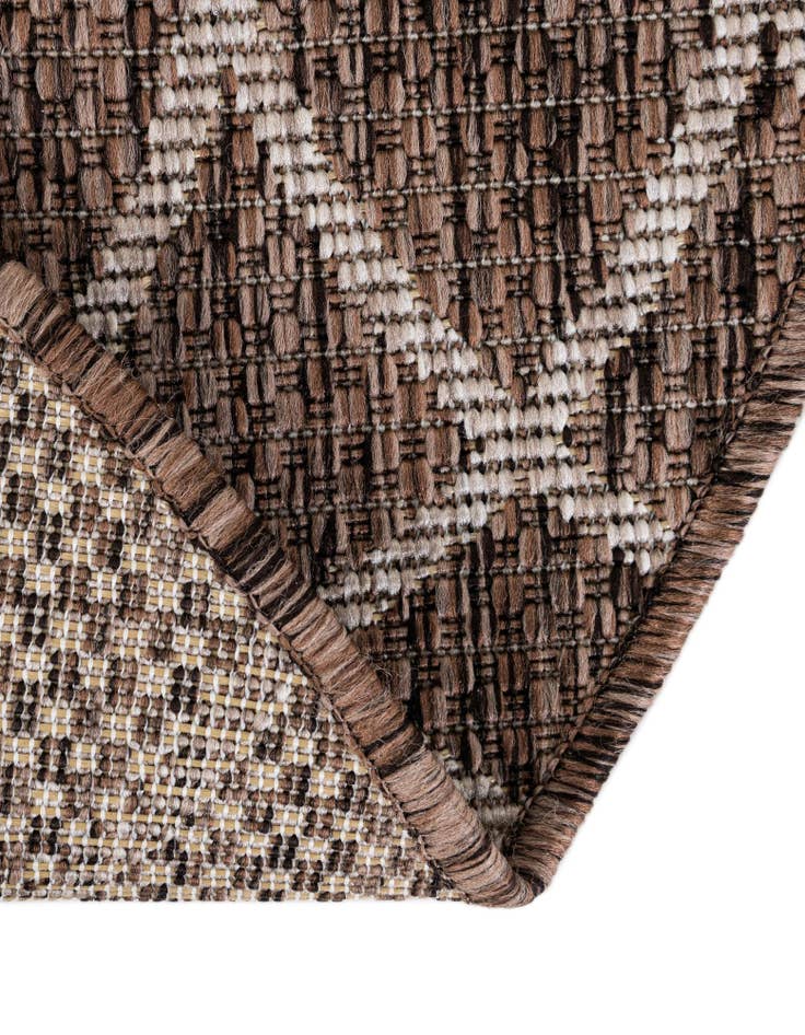 Detail image of 3' x 3' Washable Lattice Indoor / Outdoor Round Rug