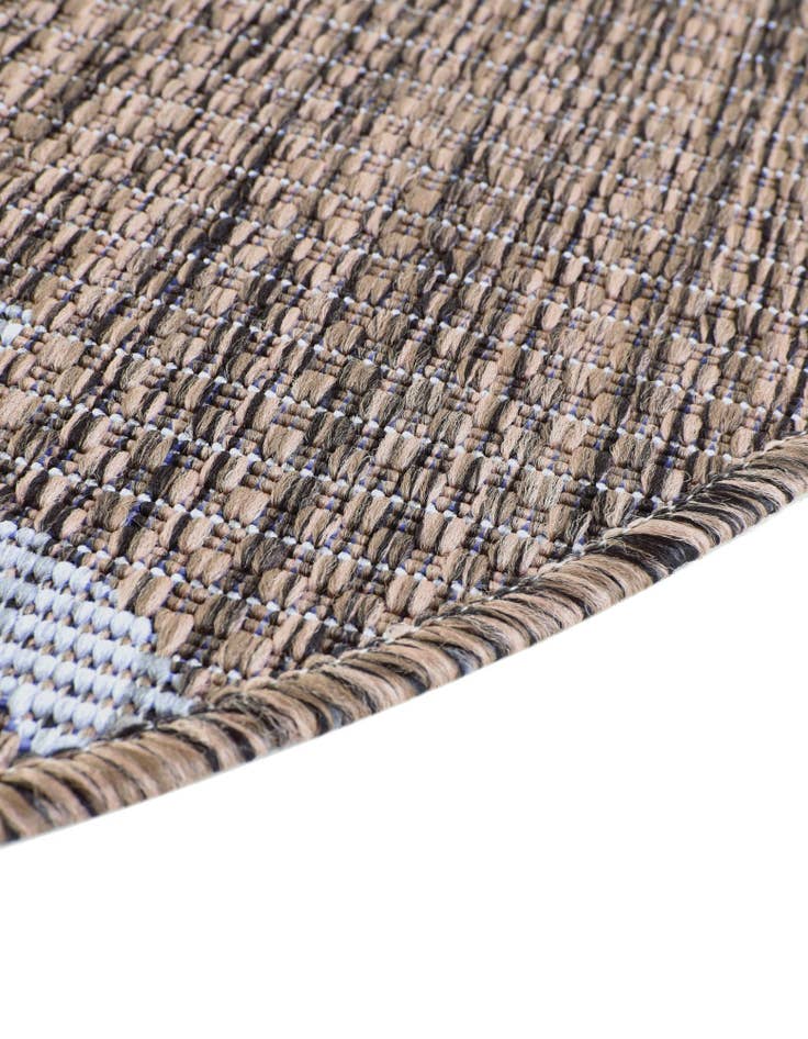 Detail image of 13' x 13' Washable Lattice Indoor / Outdoor Round Rug