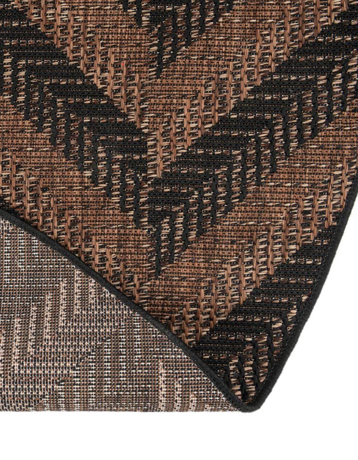 Detail image of 6' x 6' Easy-Clean Modern Indoor / Outdoor Round Rug