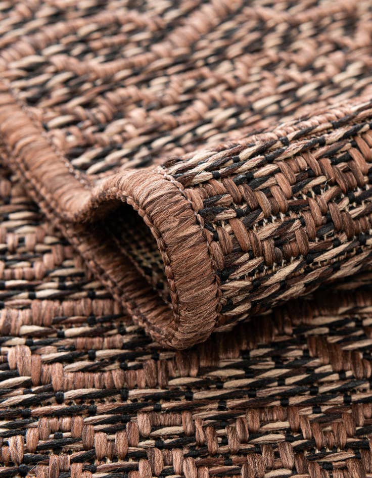 Detail image of 6' x 6' Easy-Clean Modern Indoor / Outdoor Round Rug