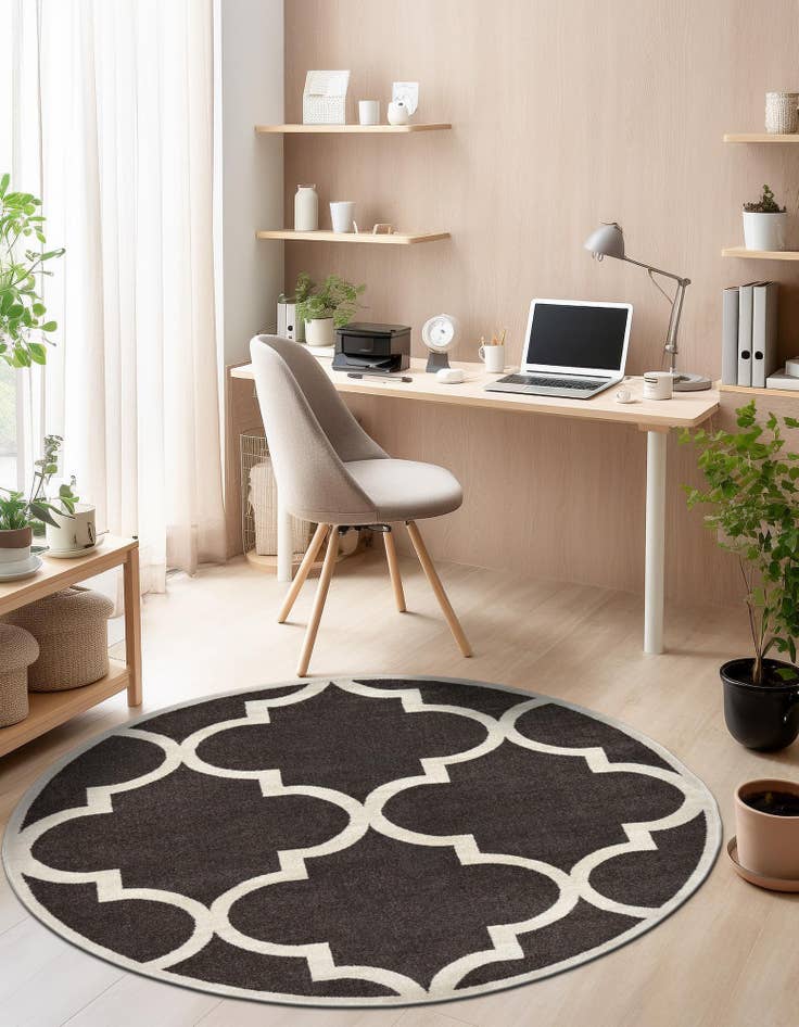 Detail image of 8' x 8' Trellis Round Rug