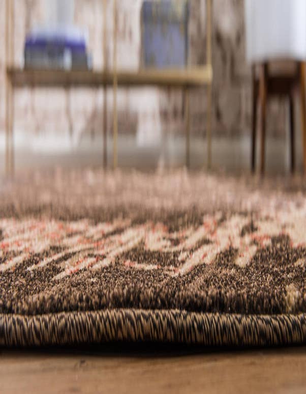 Detail image of 6' x 6' Trellis Round Rug