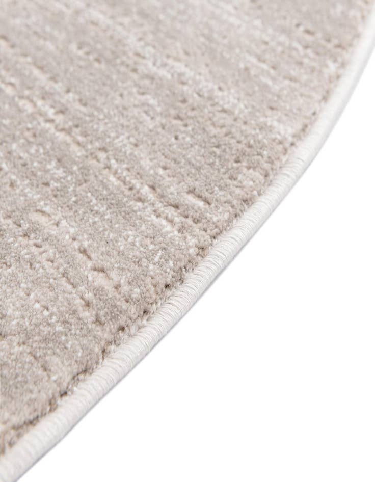 Detail image of 5' 3 x 5' 3 Uptown Madison Avenue Round Rug