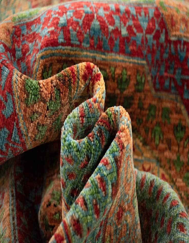 Detail image of 2' 6 x 11' Amina Wool Runner Rug