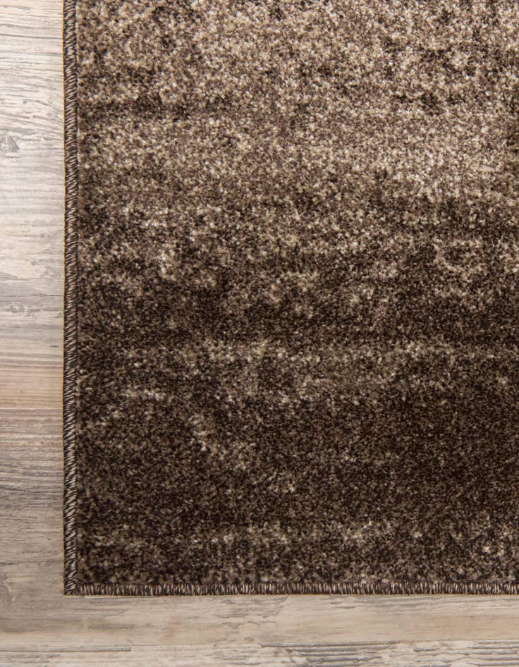 Detail image of 2' 7 x 10' Angelica Runner Rug