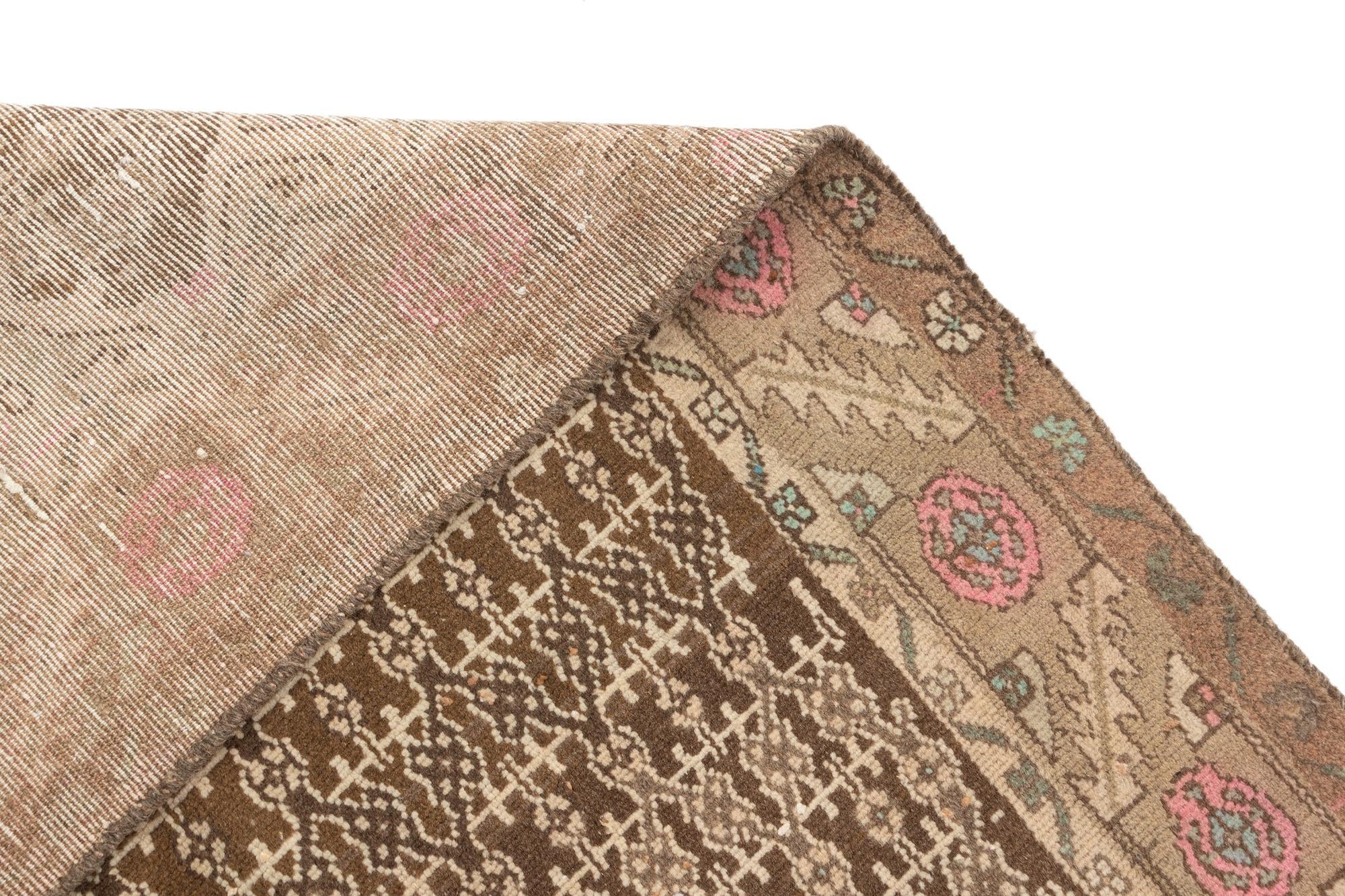 4' 9 x 11' 6 Arak Wool Runner Rug