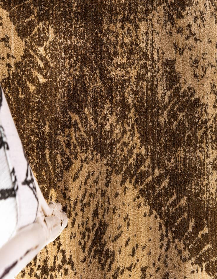 Detail image of 2' 2 x 6' Charlestown Runner Rug