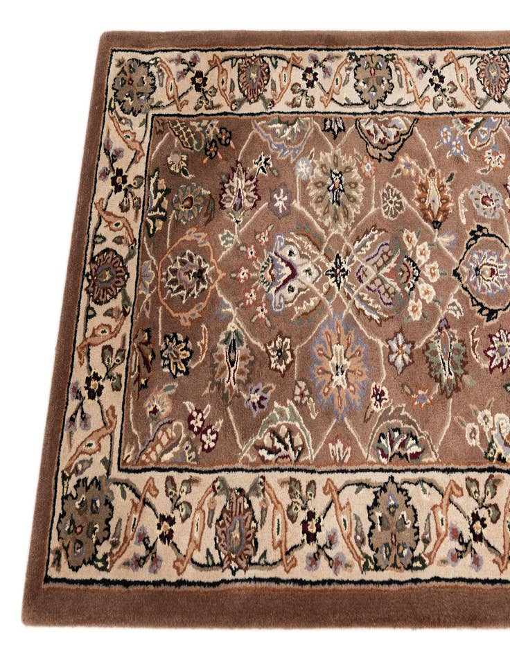 Detail image of 2' 8 x 12' Classic Agra Runner Rug