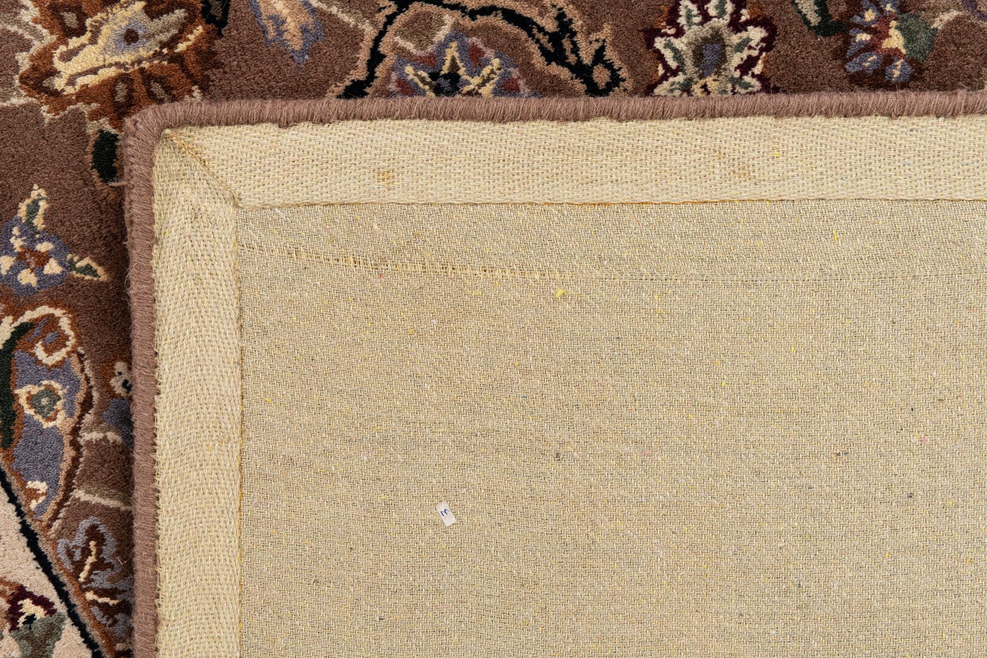 2' 8 x 12' Classic Agra Runner Rug