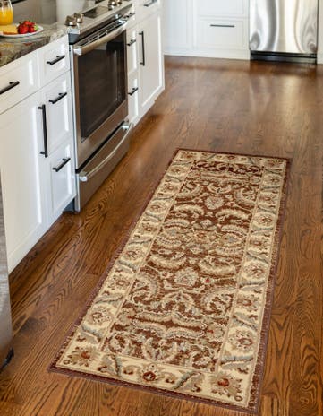 2' 7 x 10' Classic Agra Runner Rug