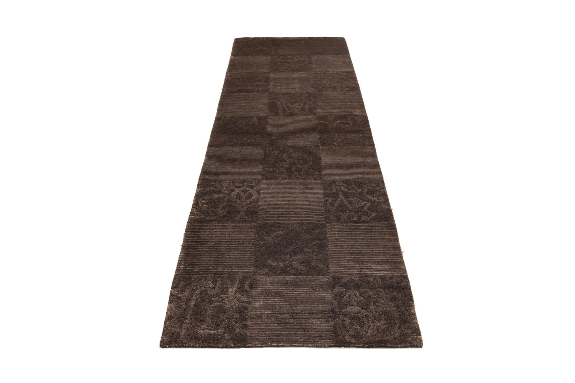 2' 8 x 10' Darya Runner Rug