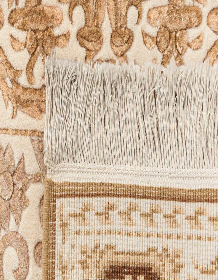 Detail image of 2' 8 x 9' 11 Darya Runner Rug