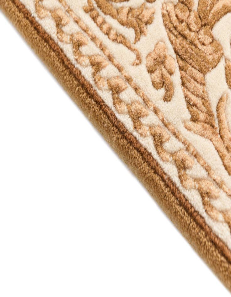 Detail image of 2' 8 x 9' 10 Darya Runner Rug