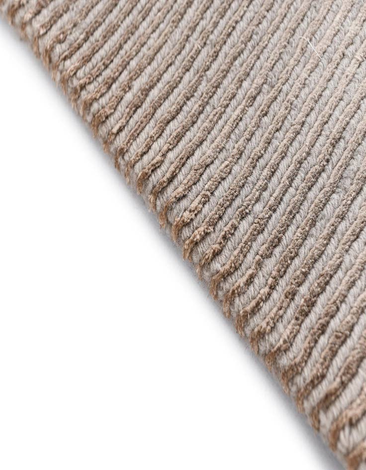 Detail image of 2' 7 x 9' 10 Darya Runner Rug