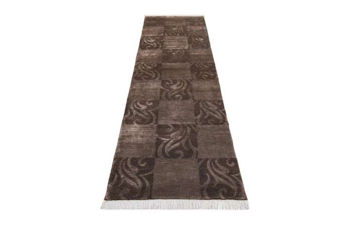 2' 6 x 10' Darya Runner Rug